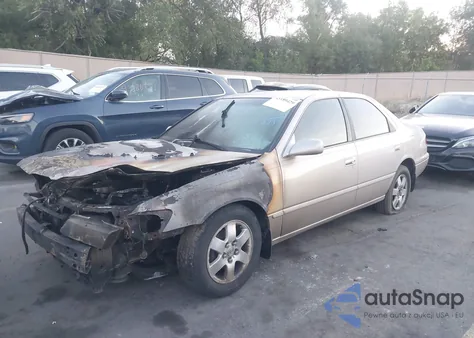 1997 Toyota Camry Le z USA, uszkodzony, nr VIN 4T1BG22KXVU787551